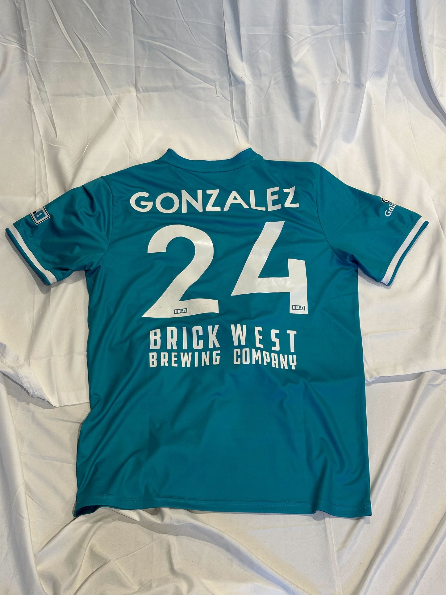 Player Worn Jersey- #24 Azriel Gonzalez