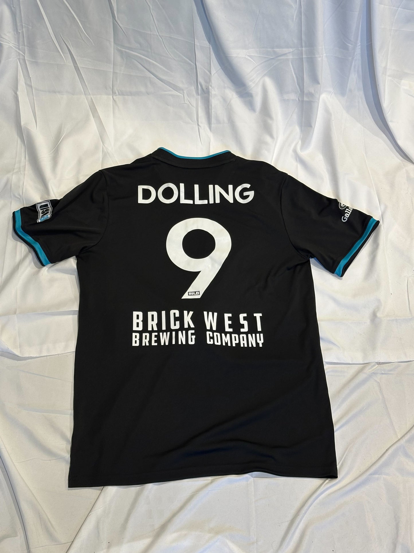 Player Worn Jersey- #9 Josh Dolling